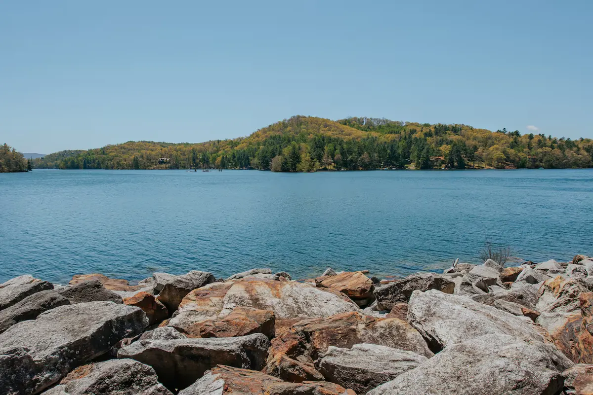 The rocky shore of Lake Glenville in summer